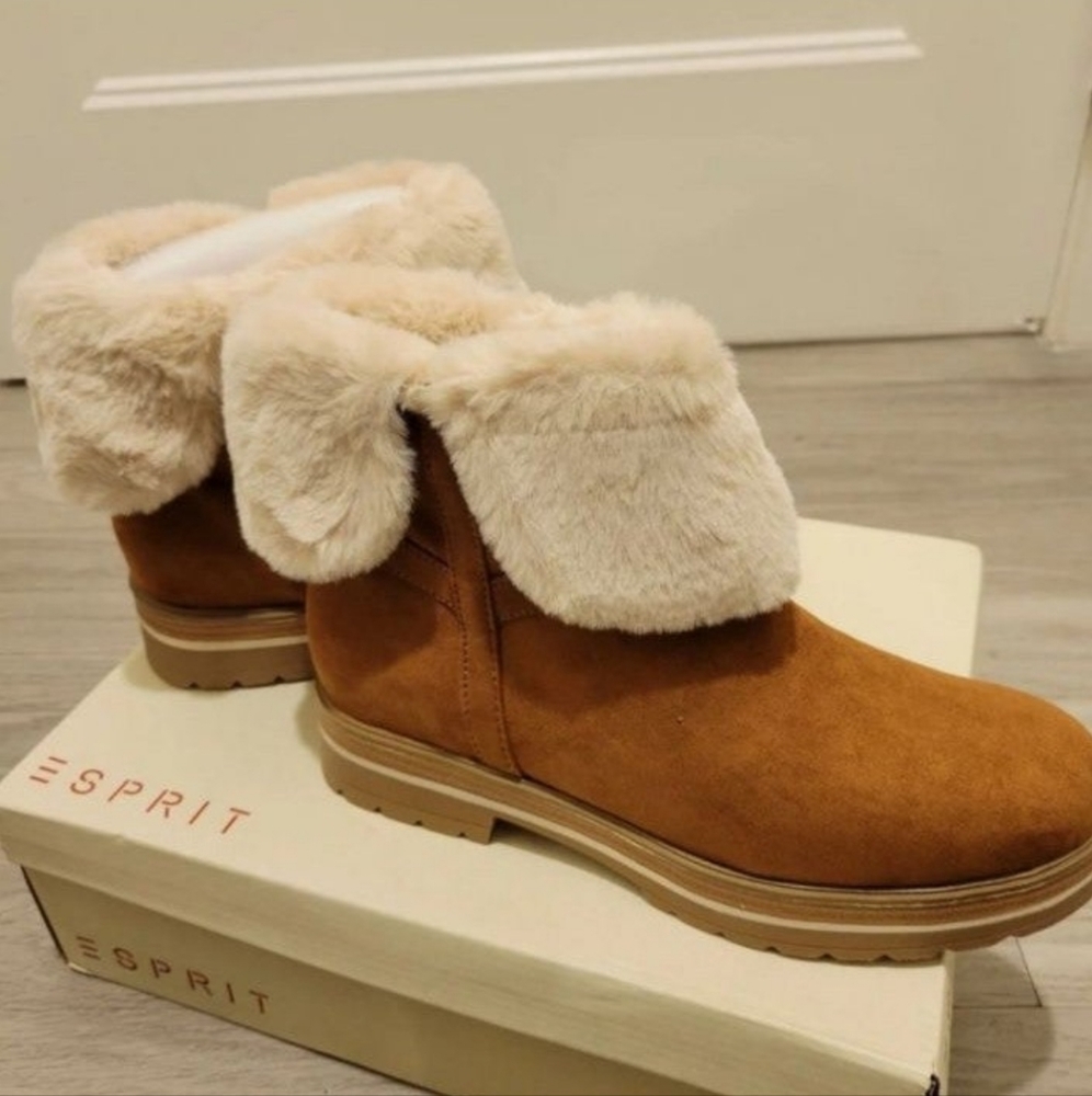 Esprit Tan Nicolette Cuff booties (8.5)